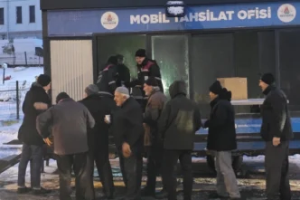 Nevşehir Belediyesi’nden poğaça ve süt ikramı
