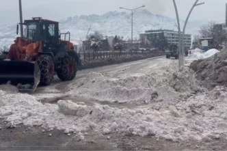 Tunceli’de motokuryeler ile kış lastiği olmayan araçlar 5 gün trafik yasak