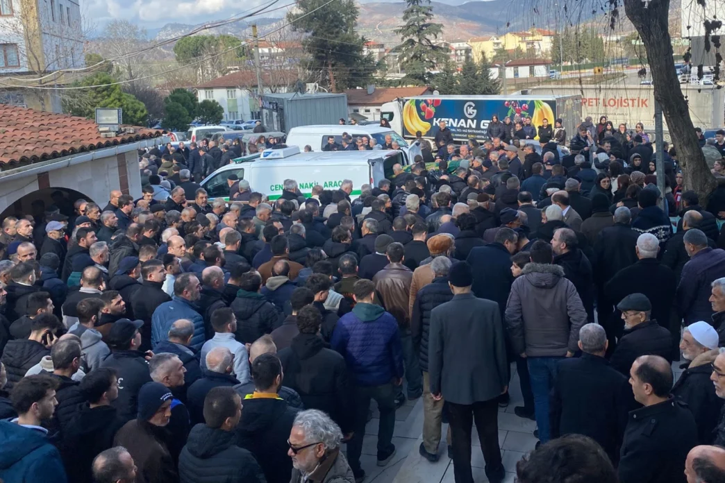 Antalya’daki kazada hayatını kaybeden gençler Bilecik'te toprağa verildi