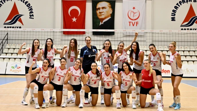 Antalya Muratpaşa'da galibiyet serisi 4'ledi