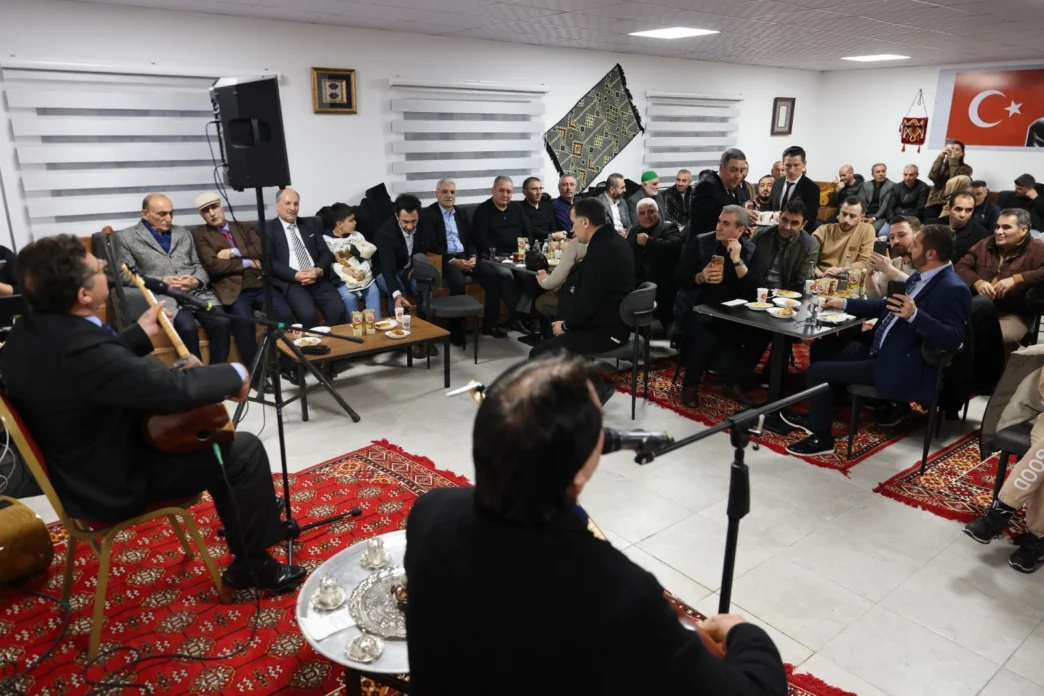 Keçiören'de Aşıklar Kıraathanesi'nde geleneksel ramazan coşkusu