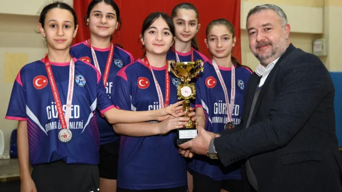Badmintonun yıldızları Osmangazi’de parladı