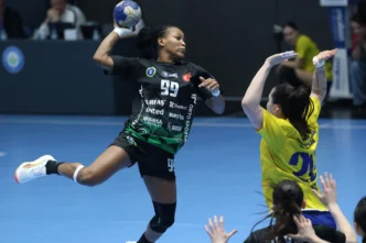 Bursa Büyükşehir Kadınlar Hentbol'de sezonu zirvede tamamladı