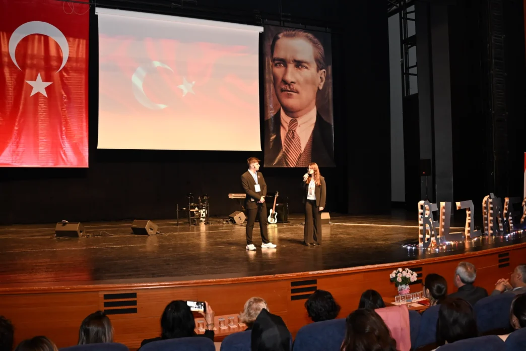 Bursa'da gençlerin girişimcilik heyecanı başladı