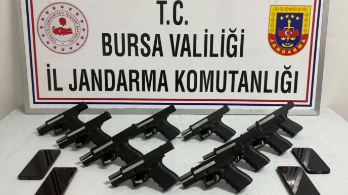 Bursa Gemlik’te ruhsatsız silah operasyonu: 4 tutuklama