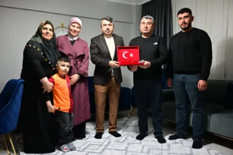 Bursa Yıldırım’da şehit ailesine Ramazan ziyareti