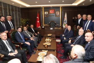 CHP'li başkanlar Kahramanmaraş'ta... Başkan Bozbey'den deprem bölgesine ziyaret