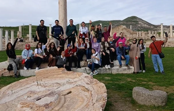 Denizli'de fotoğraf kursiyerleri objektif başında