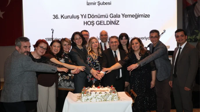 Ekonomi Muhabirleri Derneği İzmir Şubesi 36. yaşını Foça’da kutladı