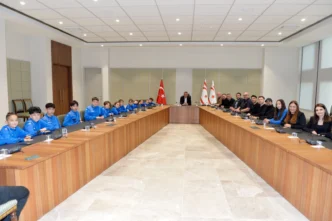 KKTC Cumhurbaşkanı Erhürman, sporcularla buluştu