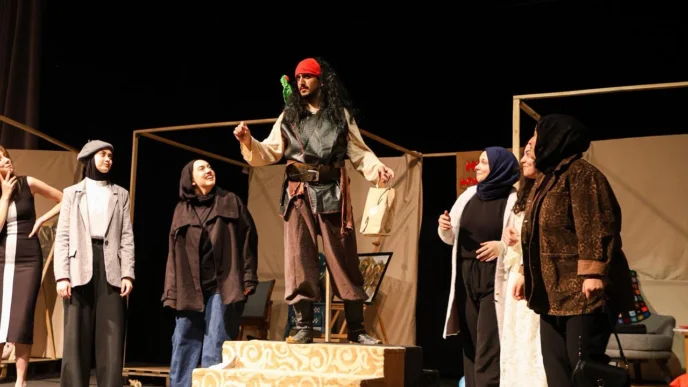 Konya’da Retro Tiyatro Topluluğu’ndan esprili ve etkileyici performans