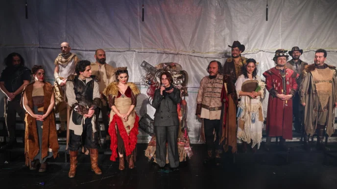 Maltepe Belediye Tiyatrosu 17. yılını “Hamlet” ile kutladı