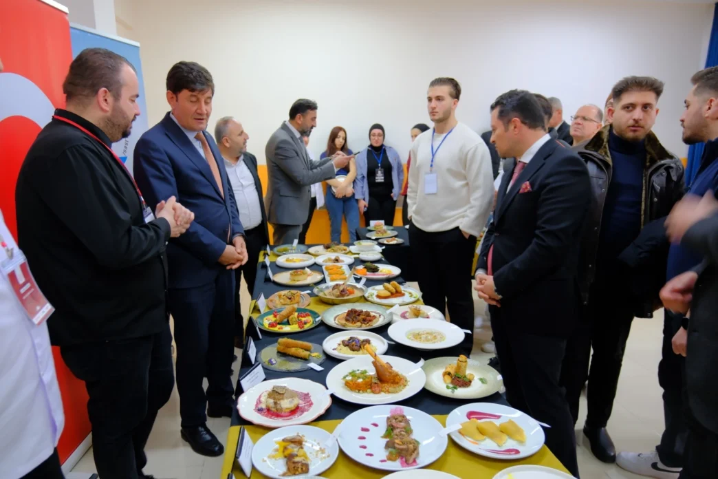 Mardin'de gastronomi heyecanı... Anne reçeteleri Mardin'de yarıştı