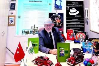 Necmi Özdemir'den 8. eser: "50'de İKİ" kitabı okuyucuyla buluştu