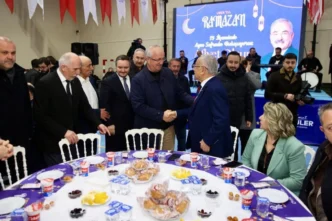 Ordu Büyükşehir’in iftar sofrası Çamaş’ta kuruldu