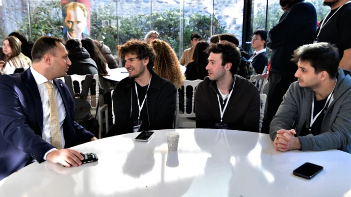 Üniversite öğrencileri için şeffaf ve güvenli burs dayanışması başlıyor