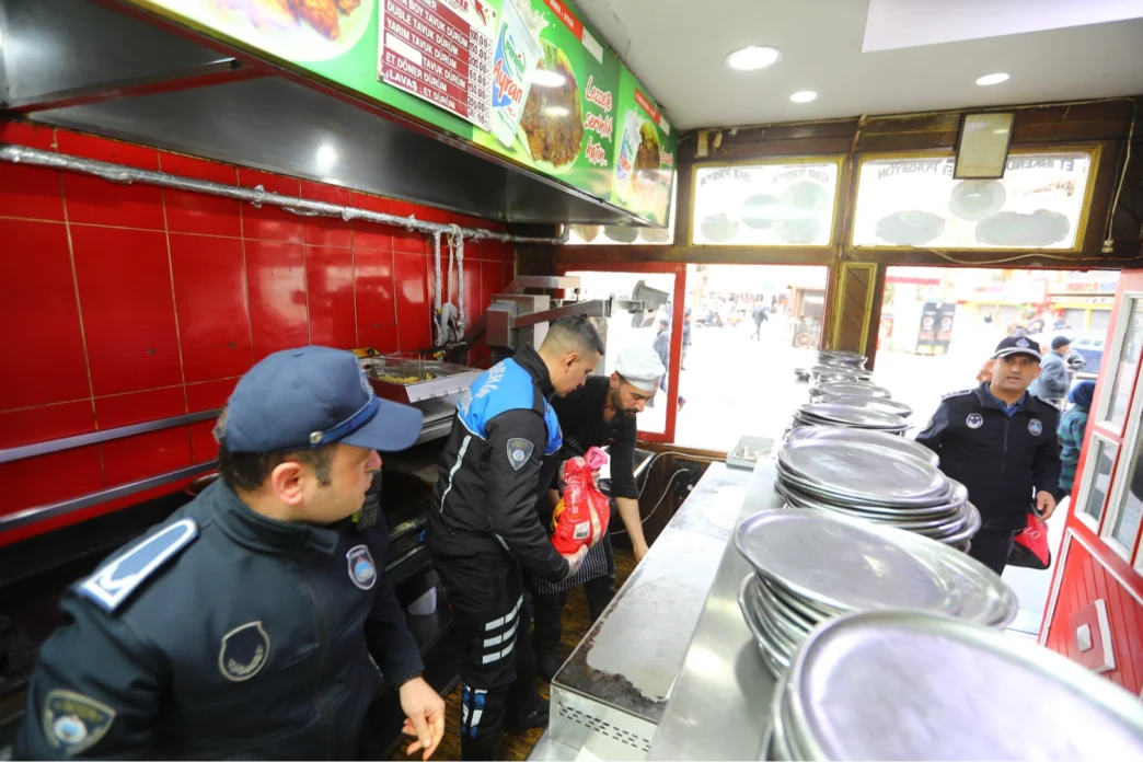 Zabıta nefes aldırmıyor