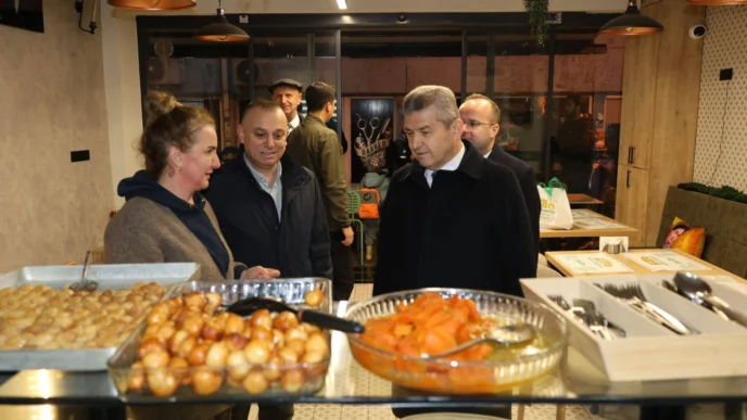 Artvin Valisi Ergün’den, Hopa Kadın Kooperatifi’ne ziyaret