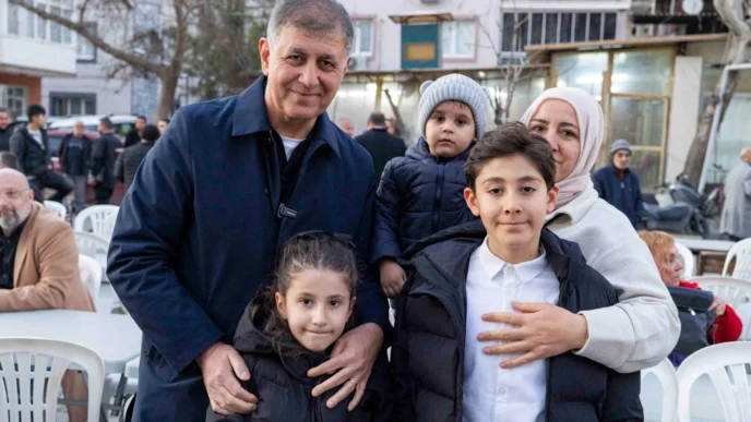 Başkan Tugay: Bayramlıksız çocuk kalmayacak