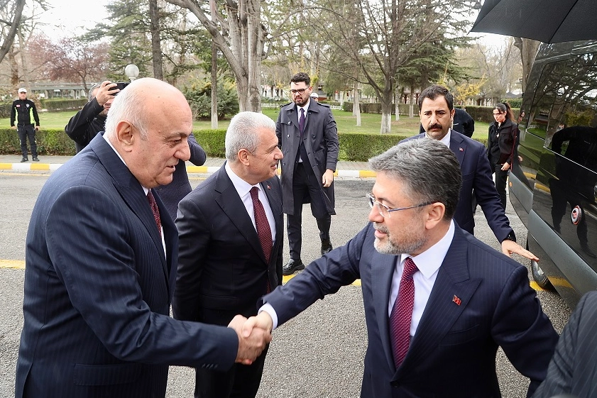 Bakan Yumaklı'dan Konya Şeker'e ziyaret