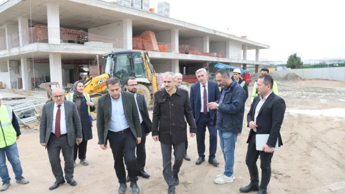 Kocaeli'de Başkan Çiftçi’den spor lisesine yakın takip