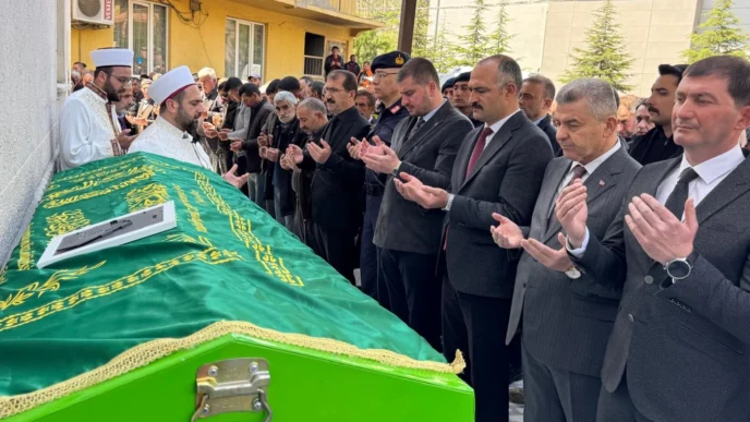 126 gün çığ altında kalan talihsiz çoban son yolculuğuna uğurlandı
