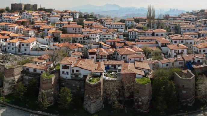 Ankara Kalesi’nde Büyükşehir dokunuşu