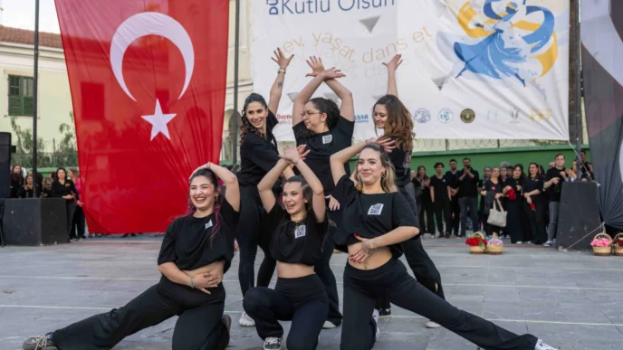 Bornova’da dans coşkusu