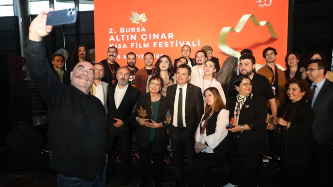 Bursa Altın Çınar'ın kazananı “Liminal” oldu