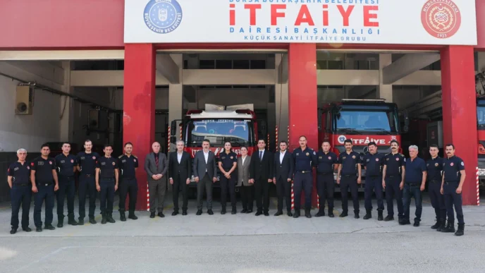 Bursa Büyükşehir İtfaiyesi bayramlaştı