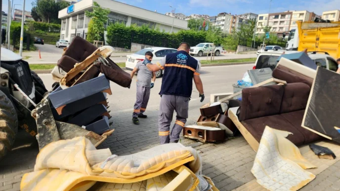 Bursa Nilüfer Belediyesi bayram boyunca sahada