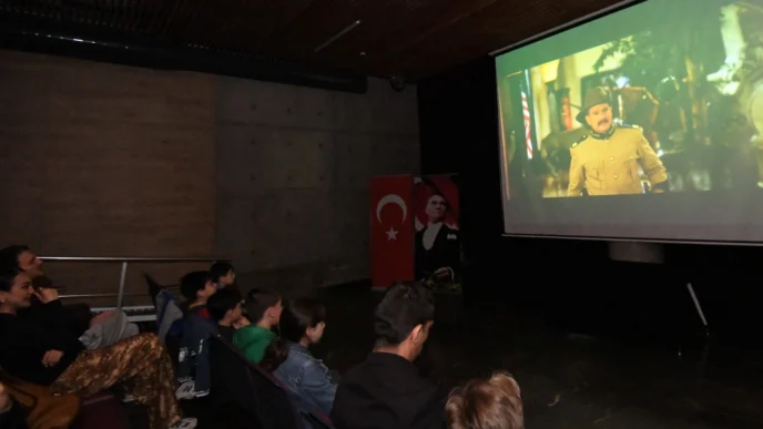 Bursa Osmangazi’de sinema tarihle buluştu