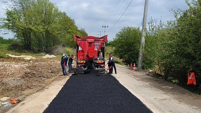 Kocaeli İzmit’te üstyapı çalışmaları sürüyor