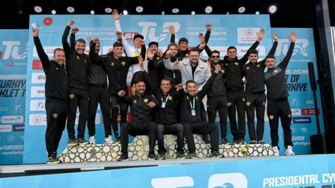 Konyalı sporcular Cumhurbaşkanlığı Turu'nda göz doldurdu