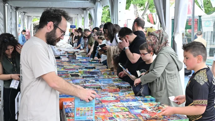 Manisa Kitap Fuarı’nda edebiyat şöleni