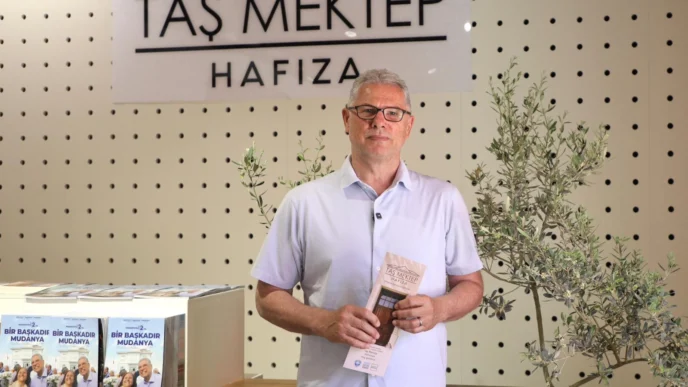 'Taş Mektep Hafıza' kapılarını açtı