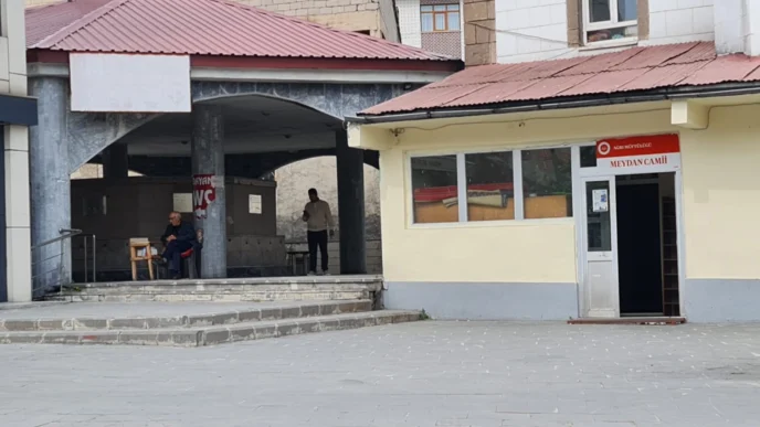 Ağrı Meydan Camii şadırvanında musluk krizi