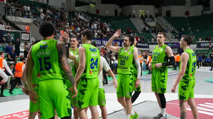 TOFAŞ, Petkimspor’u son saniyede yıktı