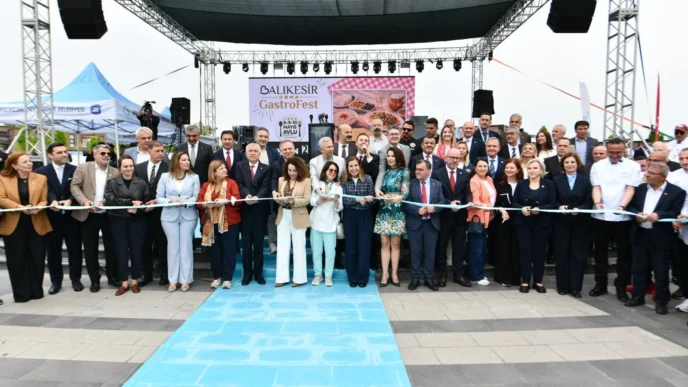 Uluslararası Balıkesir GastroFest'e miting gibi açılış