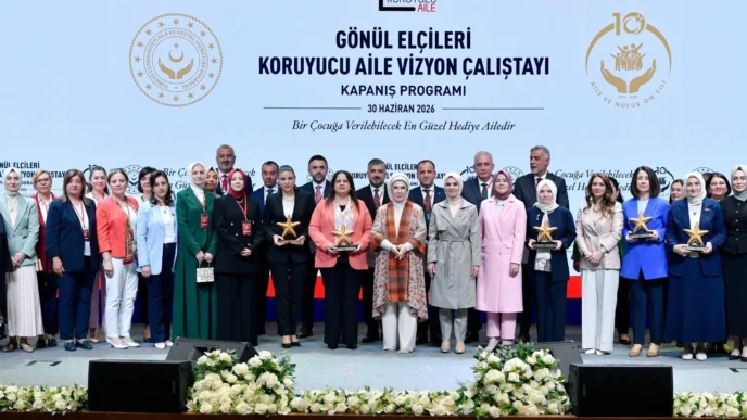 11 bin 22 çocuk aile şefkatiyle büyüyor