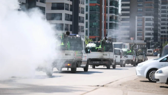 Ankara Keçiören'de 7/24 ilaçlama seferberliği