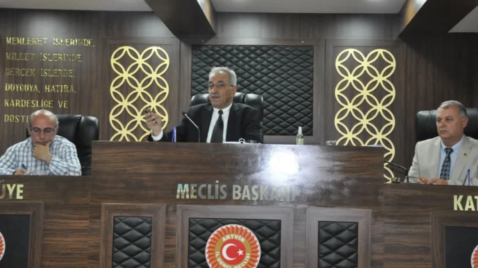 Artvin İl Özel İdaresi köy muhtarlarını dinledi