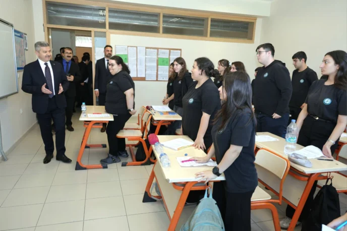 Artvin Valisi Ergün: Nitelikli elemanlar teknik ve mesleki liselerde yetişiyor