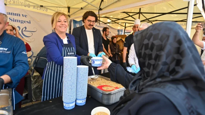 Bursa Büyükşehir bereketi vatandaşlarla paylaşıyor