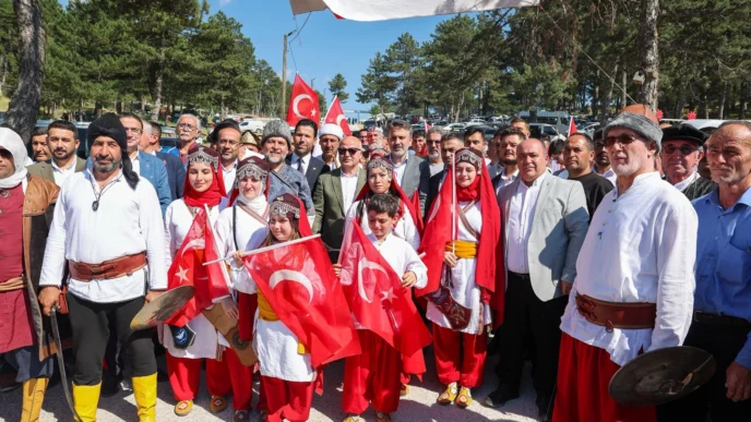 Bursa'da Başkan Vekili Biba’dan dağ yöresine entegre tesis sözü