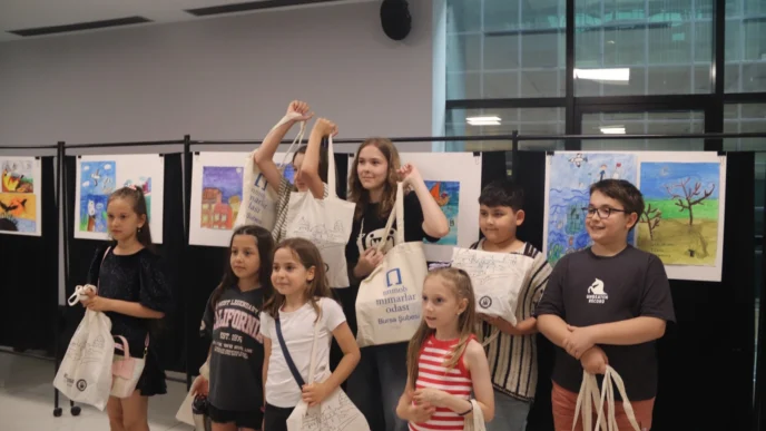 Bursa’da minik ellerden çevre mesajı