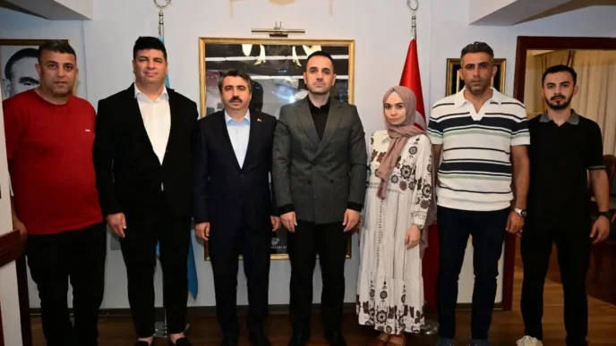 Bursa Yıldırım'da Başkan Yılmaz'dan Ülkü Ocakları'na ziyaret