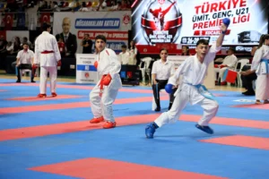 Dev karate organizasyonu Kocaeli'de başladı