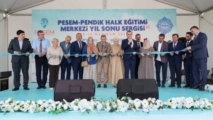 İstanbul Pendik’te muhteşem yıl sonu sergisi açıldı
