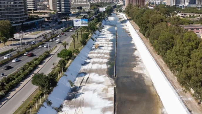 İzmir'in dere yataklarında kesintisiz mesai